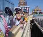 Deities surrounding Thanga Vimanam